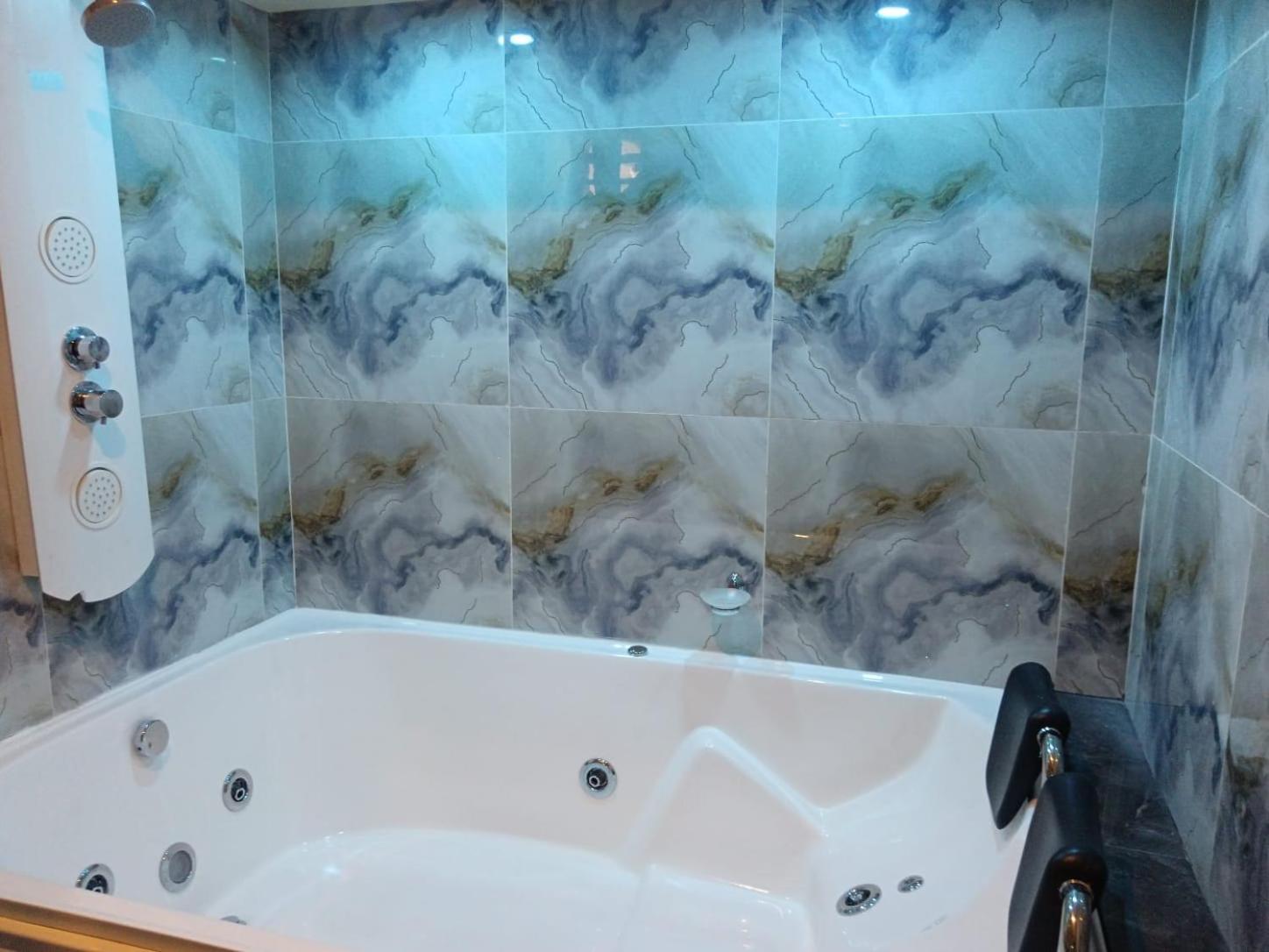 Paradis 3*